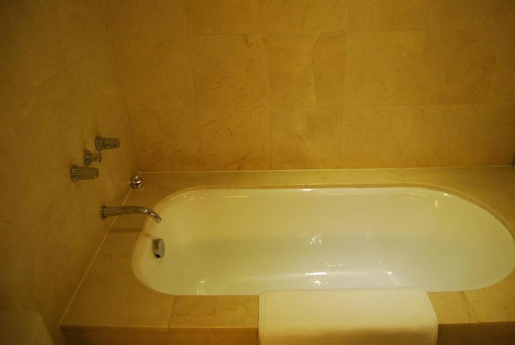 Qingdao Wu Sheng Guan Holiday Hotel Rum bild