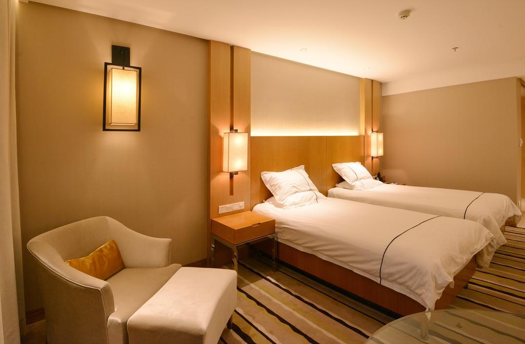 Qingdao Wu Sheng Guan Holiday Hotel Exteriör bild